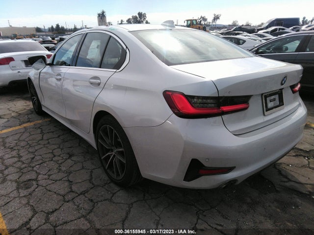 BMW 3 Series 330i 2019 WBA5R1C54KAK07865 Image 3