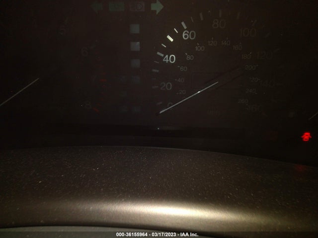 JT8BH28F8X0151828 Lexus LS 400 LUXURY SDN
