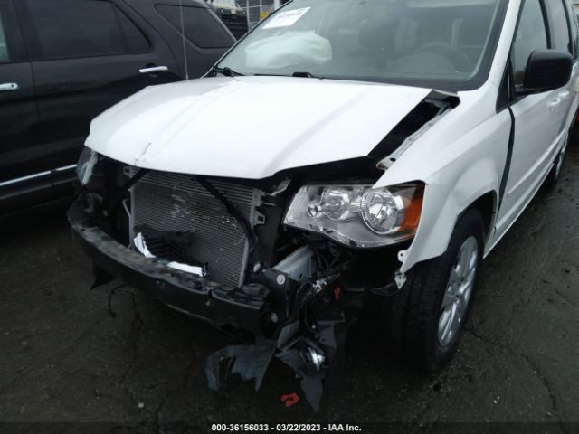 2C4RDGBG3GR182002 Dodge Grand Caravan Se