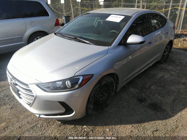 Hyundai ELANTRA SE 2018 5NPD74LF5JH388027 Image 2