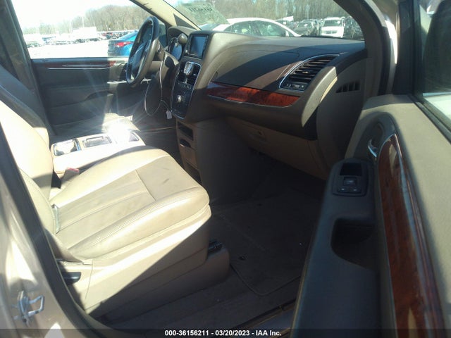 2C4RC1BG3ER444002 Chrysler Town & Country Touring