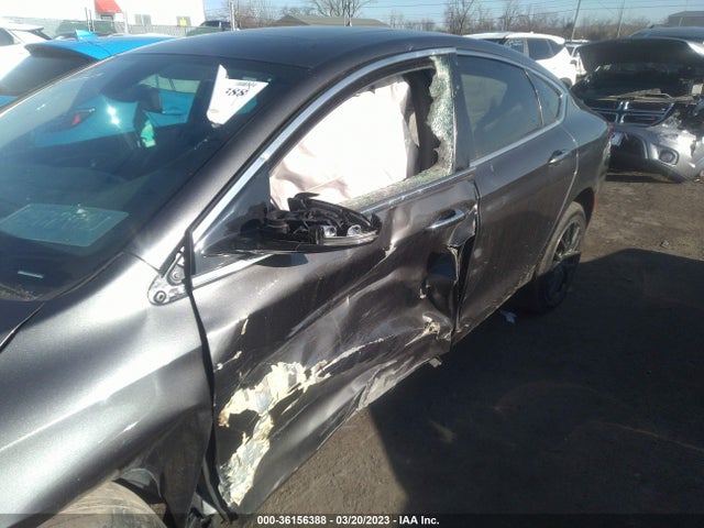 Chrysler 200 C 2015 1C3CCCCG6FN512912 Image 6