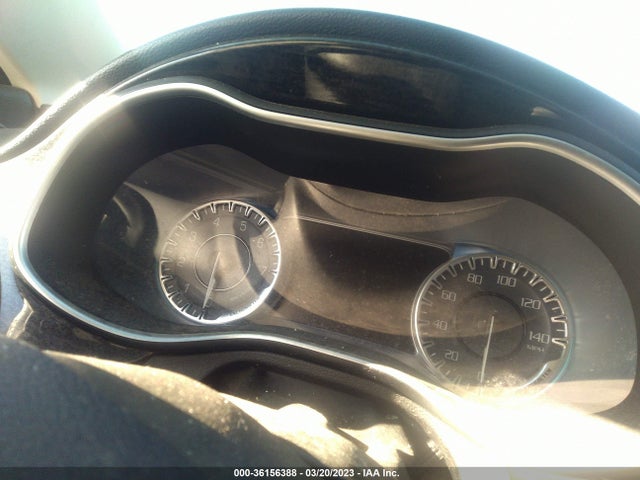 Chrysler 200 C 2015 1C3CCCCG6FN512912 Image 7