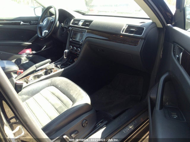 1VWCT7A33FC007499 Volkswagen Passat 1.8t Sel Premium
