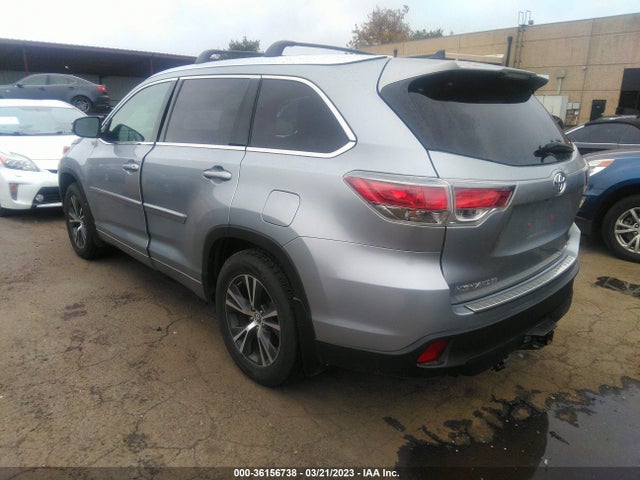 2016 TOYOTA HIGHLANDER XLE VIN: 5TDJKRFH7GS500681