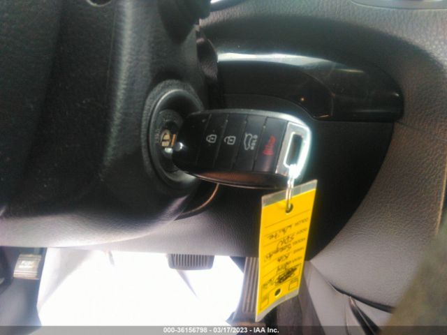 5XYKTCA60EG487626 KIA SORENTO LX