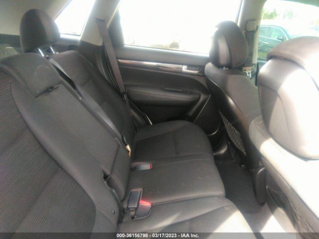 5XYKTCA60EG487626 KIA SORENTO LX