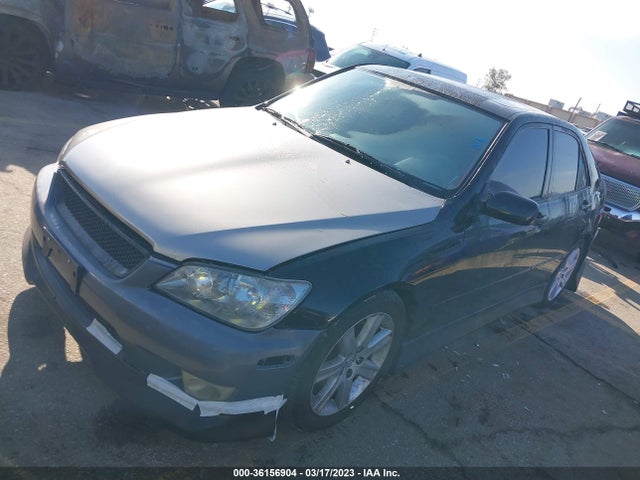 2001 LEXUS IS 300 VIN: JTHBD182610015868