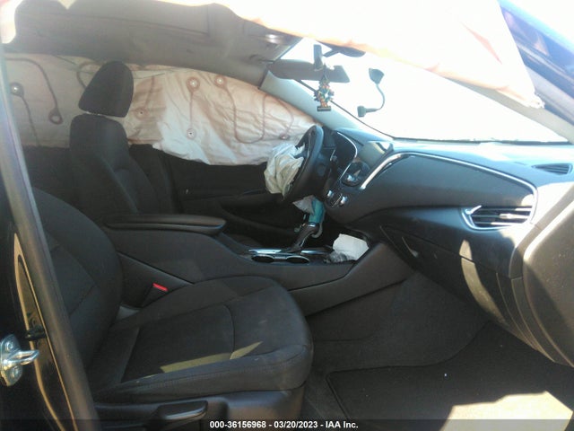 2019 Chevrolet Malibu, VIN: 1G1ZD5ST4KF141615