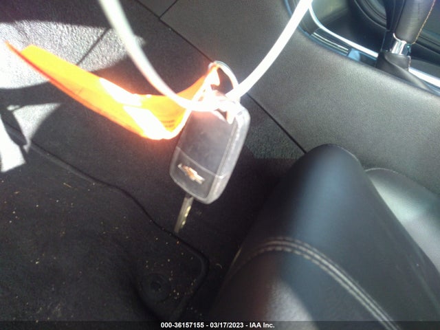 Chevrolet IMPALA LT 2017 2G1105S3XH9192286 Image 3