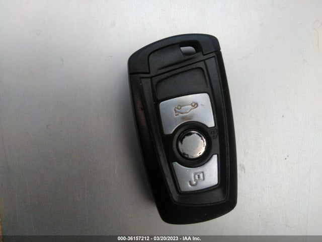 BMW 3 Series 320i 2014 WBA3B1G5XENS78569 Image 3