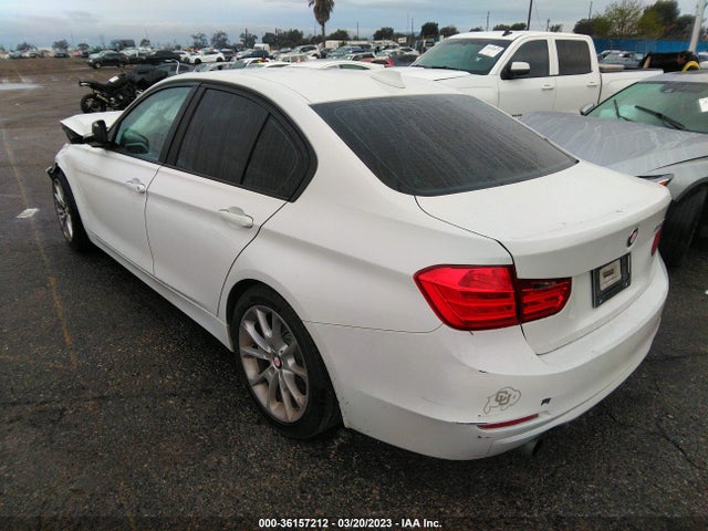 BMW 3 Series 320i 2014 WBA3B1G5XENS78569 Image 4