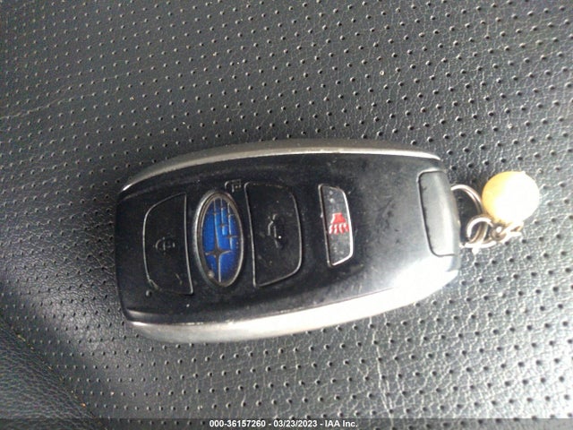 Subaru Outback Limited 2018 4S4BSANC3J3233815 Image 3