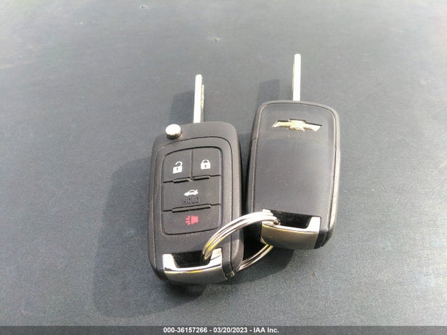 Chevrolet SONIC LS 2016 1G1JA5SH4G4179754 Image 3