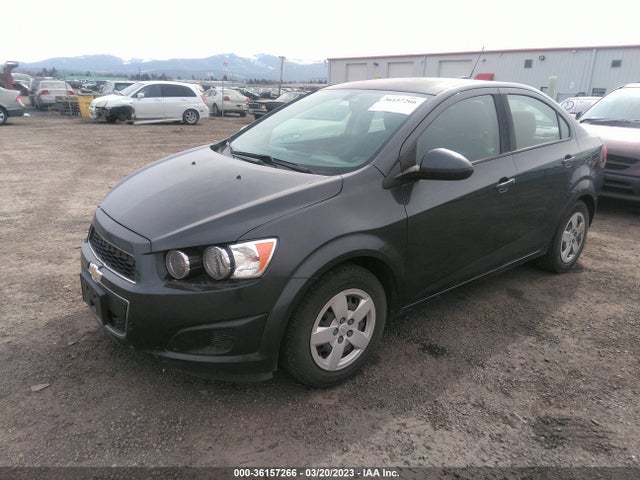 Chevrolet SONIC LS 2016 1G1JA5SH4G4179754 Image 2