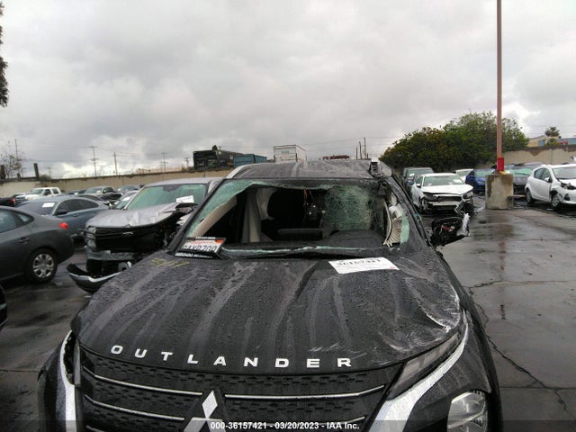 JA4J3VA86NZ060956 Mitsubishi Outlander Sel