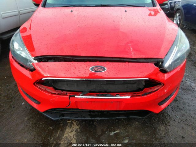 1FADP3K2XGL286385 Ford FOCUS SE