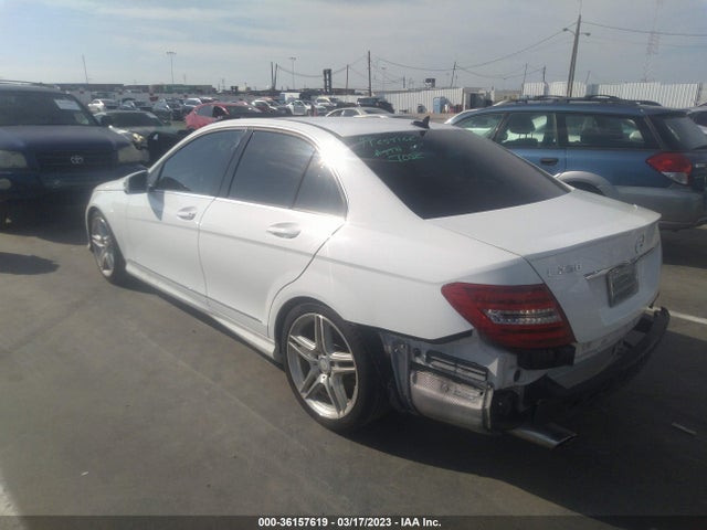 2013 MERCEDES-BENZ C-CLASS C 250 VIN: WDDGF4HB8DR271356