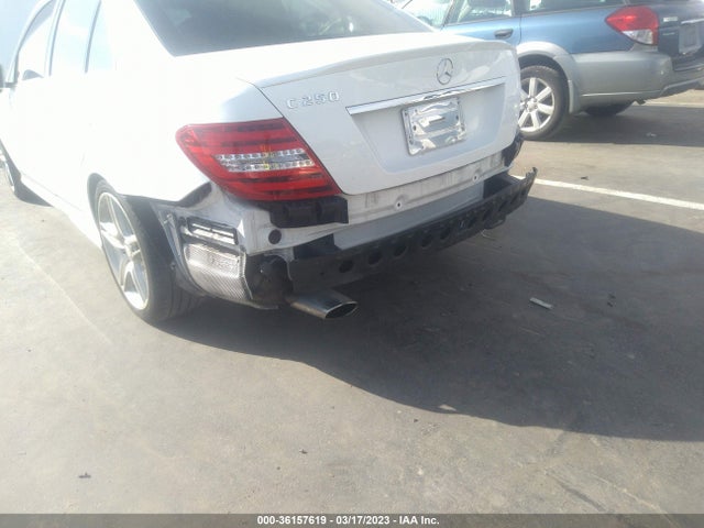 2013 MERCEDES-BENZ C-CLASS C 250 VIN: WDDGF4HB8DR271356