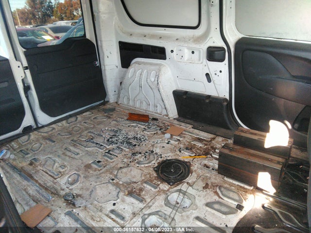 RAM Promaster City Cargo Van Tradesman 2016 ZFBERFAT3G6B49197 Image 9