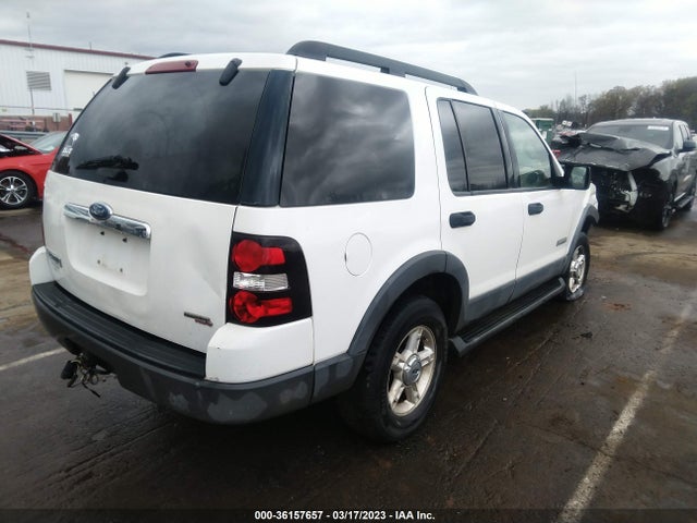 2006 FORD EXPLORER XLT VIN: 1FMEU73E46UB05051