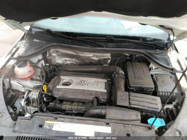 WVGAV7AX8HK022138 Volkswagen TIGUAN