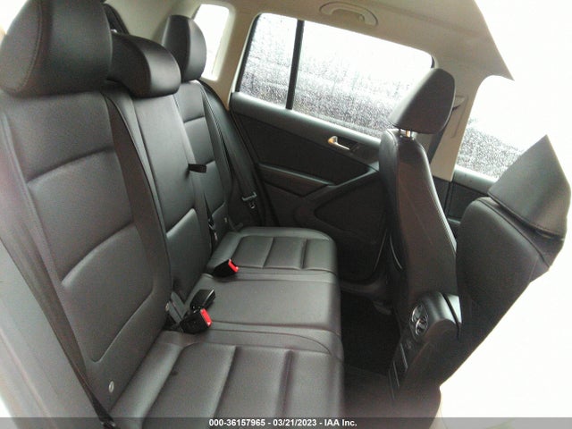 WVGAV7AX8HK022138 Volkswagen TIGUAN