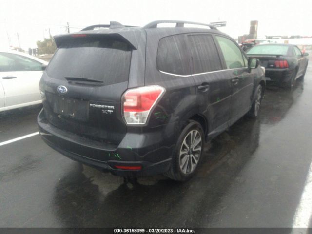 JF2SJGEC5JH453312 Subaru Forester Premium