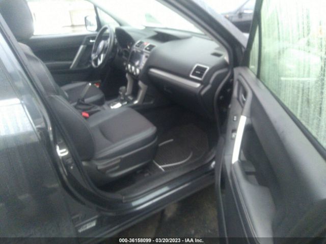 JF2SJGEC5JH453312 Subaru Forester Premium