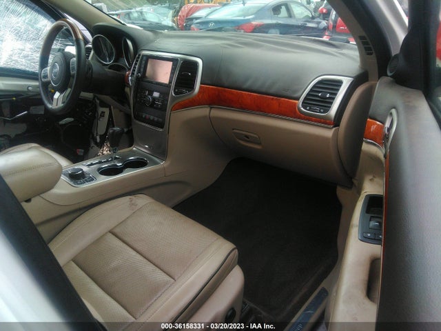 2011 JEEP GRAND CHEROKEE OVERLAND VIN: 1J4RR6GG5BC561020