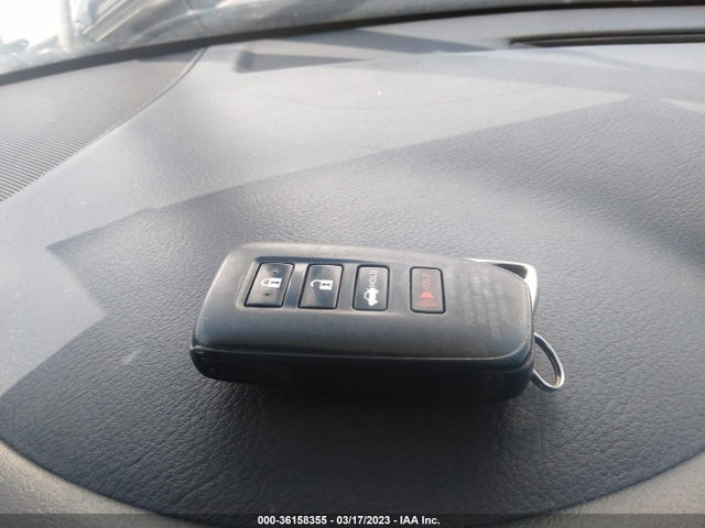 JTHBA1D25J5066067 Lexus Is Is 300