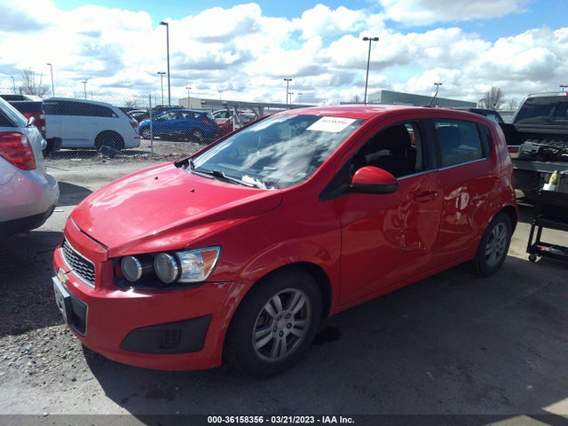 Chevrolet SONIC LT 2015 1G1JC6SGXF4197228 Image 2