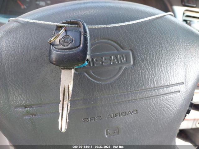 2001 NISSAN ALTIMA GXE VIN: 1N4DL01D81C204710