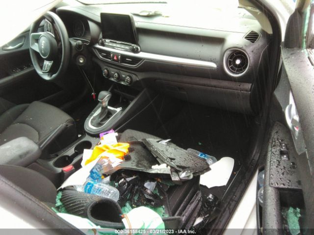 3KPF24AD8PE558791 KIA Forte Lxs