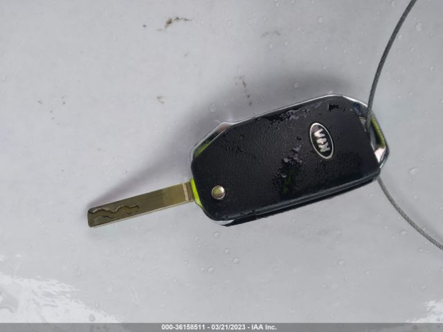 KNDJ23AU2L7032123 KIA SOUL LX
