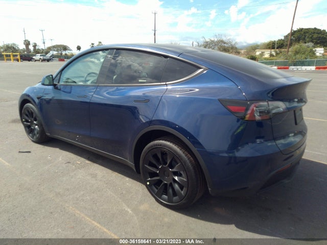 Tesla Model Y Long Range 2023 7SAYGDEE6PF639198 Image 3
