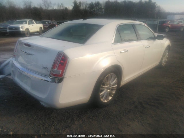 2012 CHRYSLER 300 300C VIN: 2C3CCAKT2CH143392