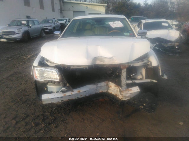 2012 CHRYSLER 300 300C VIN: 2C3CCAKT2CH143392