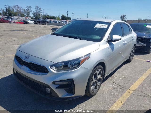 3KPF24AD8ME387617 KIA Forte Lxs