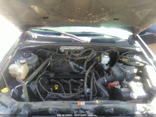 2009 FORD ESCAPE XLT VIN: 1FMCU03719KA95630
