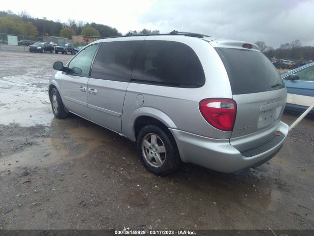 2005 DODGE GRAND CARAVAN SXT VIN: 2D4GP44L45R103878