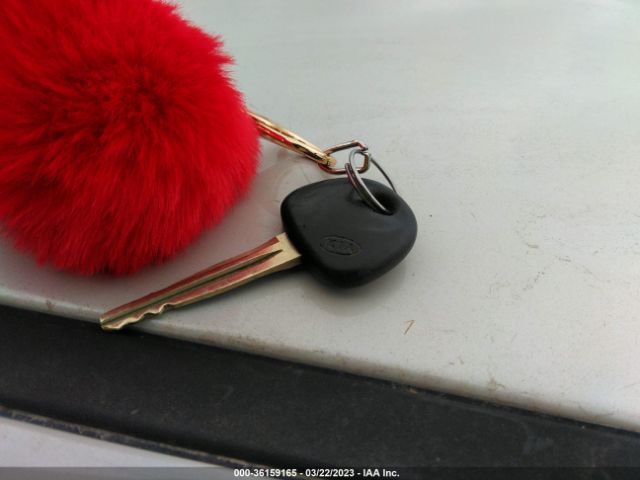 KNAFK4A68E5161251 KIA FORTE LX
