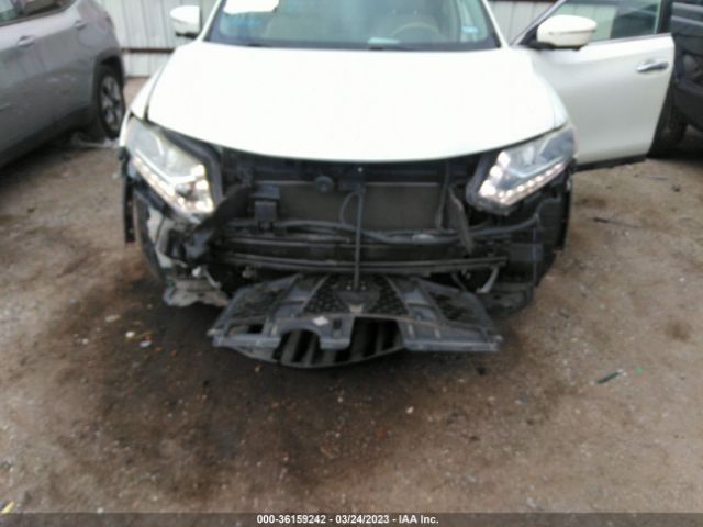 5N1AT2MTXFC814090 Nissan Rogue Sl
