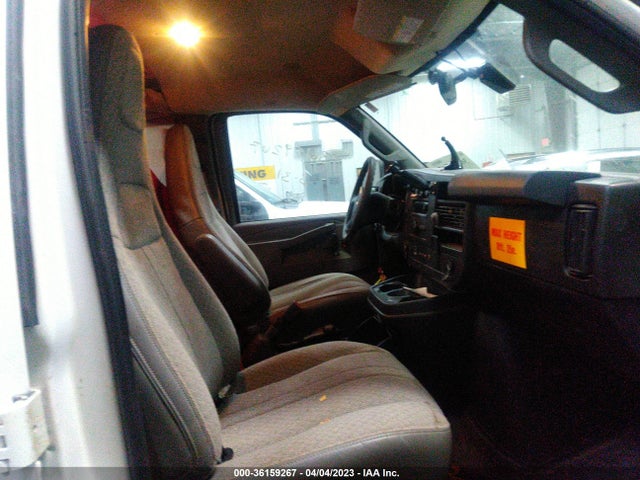 Chevrolet EXPRESS CARGO VAN 2020 1GCWGAFG0L1164072 Image 5