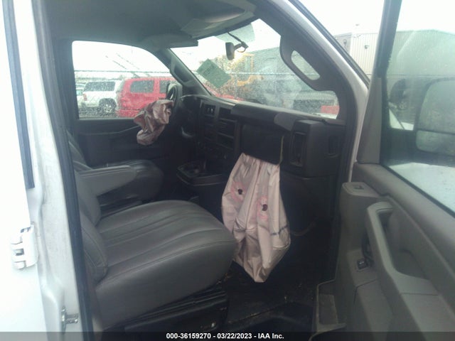 2018 Chevrolet Express, VIN: 1GCWGAFG0J1334315