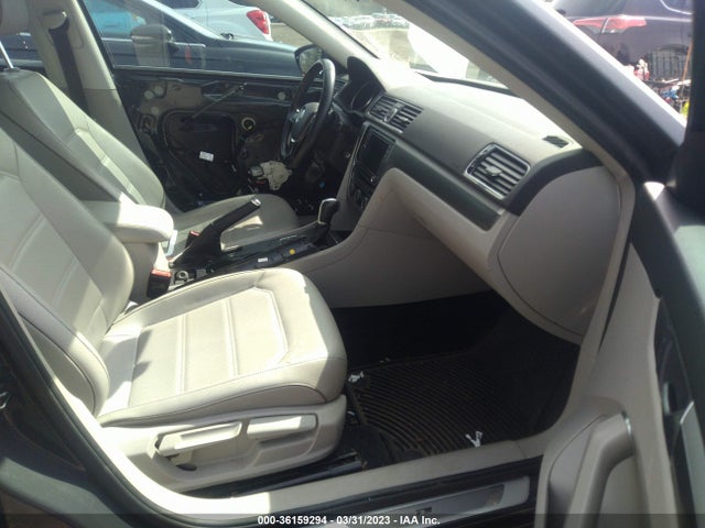 1VWDT7A30HC033646 Volkswagen Passat R-line W/comfort Pkg