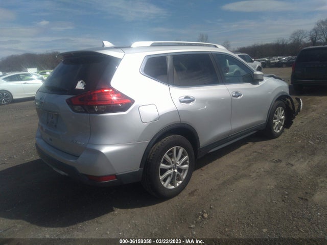 2017 NISSAN ROGUE SV VIN: KNMAT2MV7HP596577