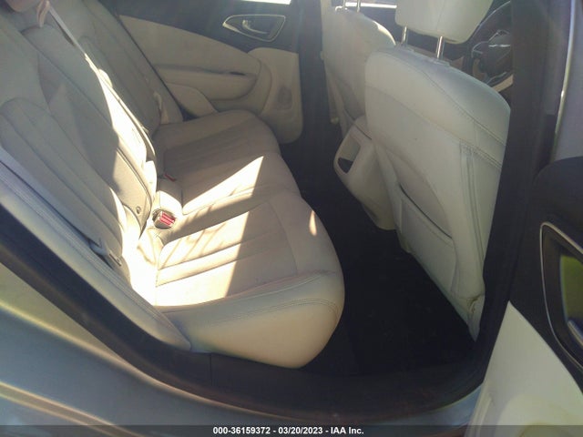 1C3CCCAB4GN181238 Chrysler 200 Limited