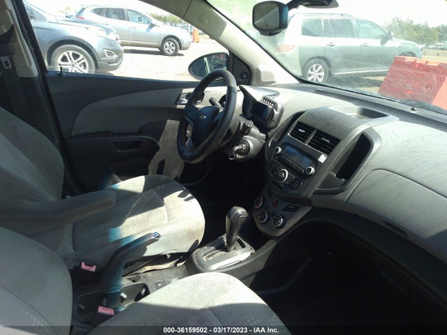 Chevrolet SONIC LS 2012 1G1JA6SH4C4151923 Image 6