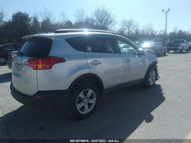 2013 TOYOTA RAV4 XLE VIN: 2T3RFREV4DW008795